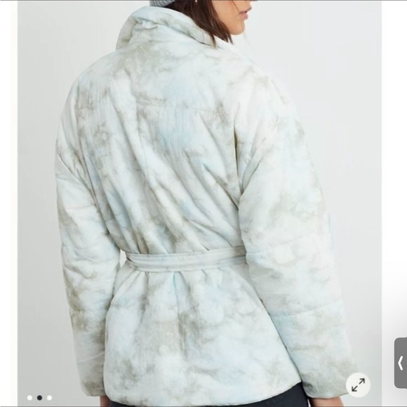 Blank NYC Perfect Day Belted Watercolor Puffer Jacket Size M - Picture 5 of 15